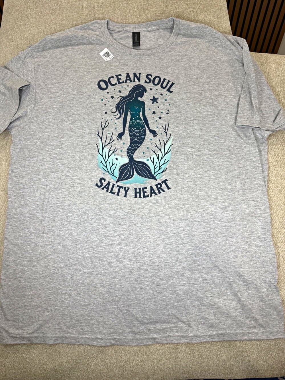 Gildan Softstyle Ocean Soul Salty Heart Mermaid Men's 2XL Gray Cotton Tee